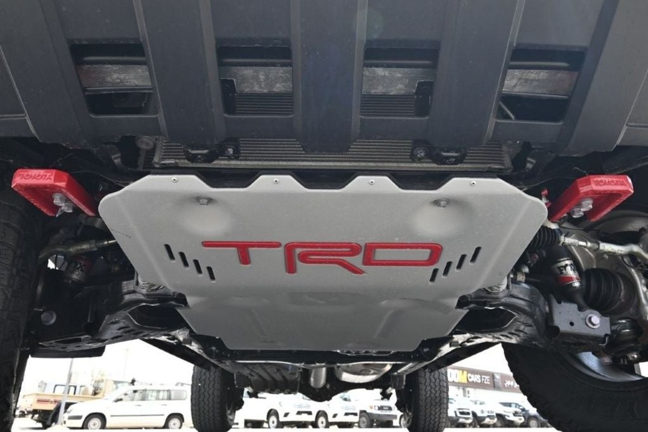 Toyota Tacoma TRD PRO HYBRID 2.4L BLACK/RED