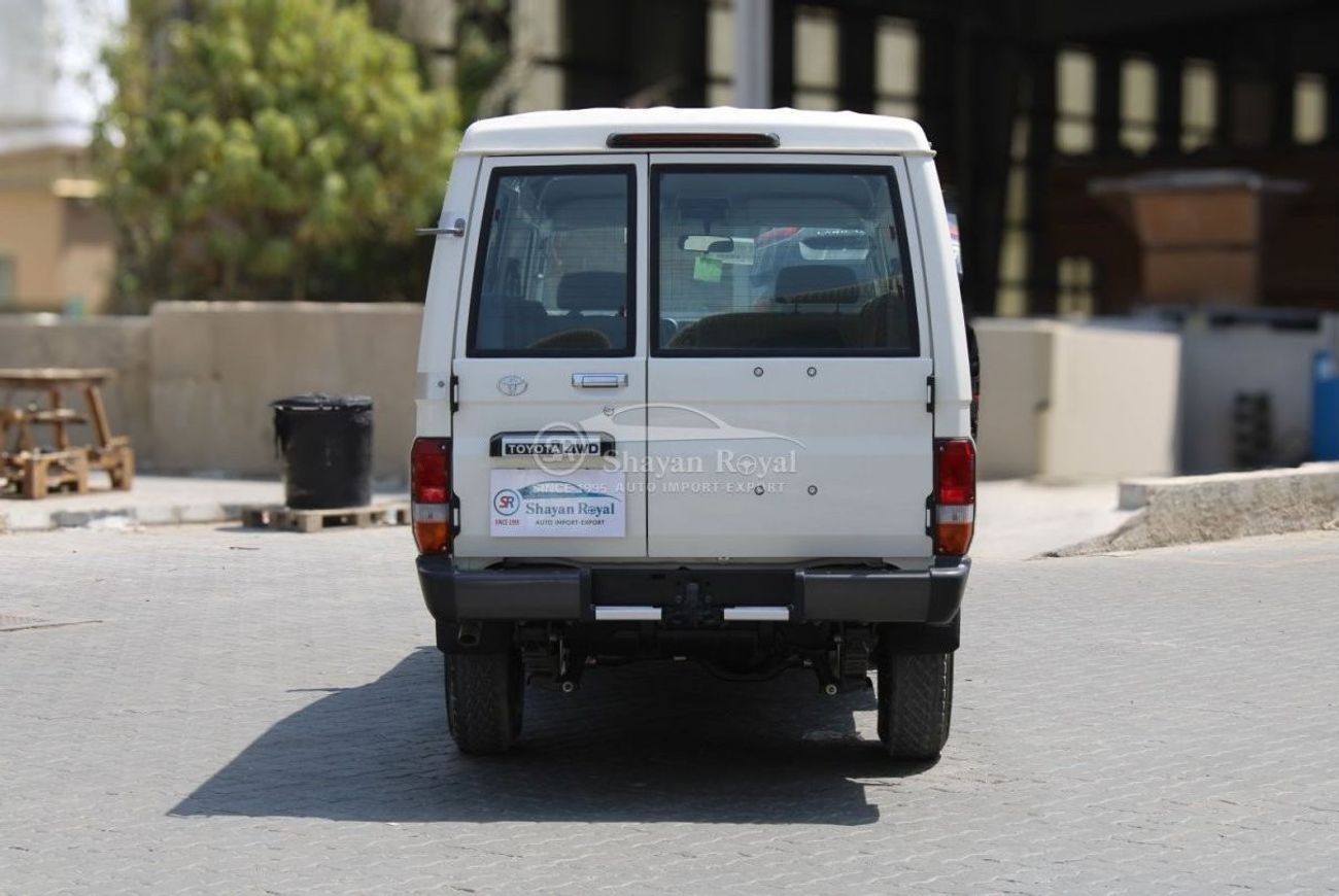 تويوتا لاند كروزر 70 LHD LC78 4.2L DSL V6 4WD 3DR 13S MT 2024MY