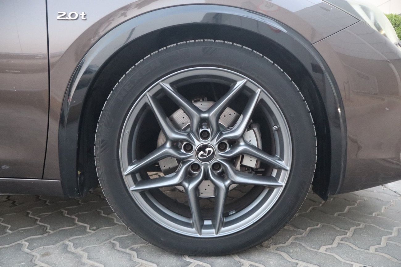 إنفينيتي QX30