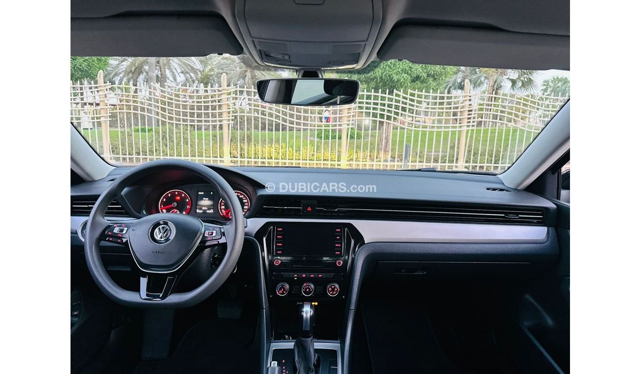 Volkswagen Passat Comfortline 950 PM || PASSAT 2.5L || AVAILABLE 0% DP || GCC || APPLE CAR PLAY