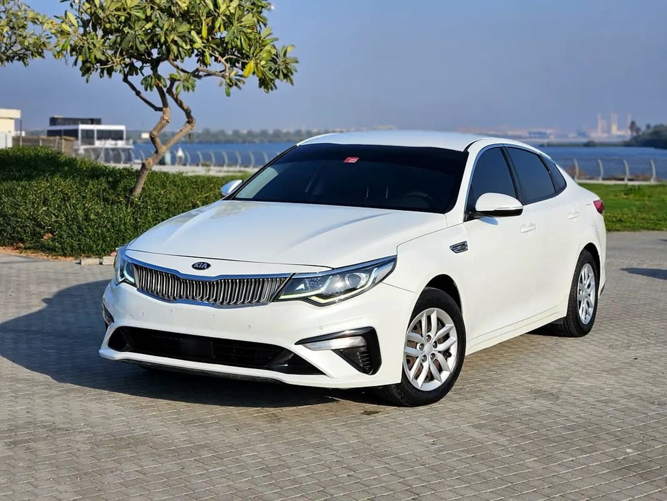 كيا أوبتيما GCC Premium Condition With Low KM With Pedal Shifter Avaliable With Bank Finance