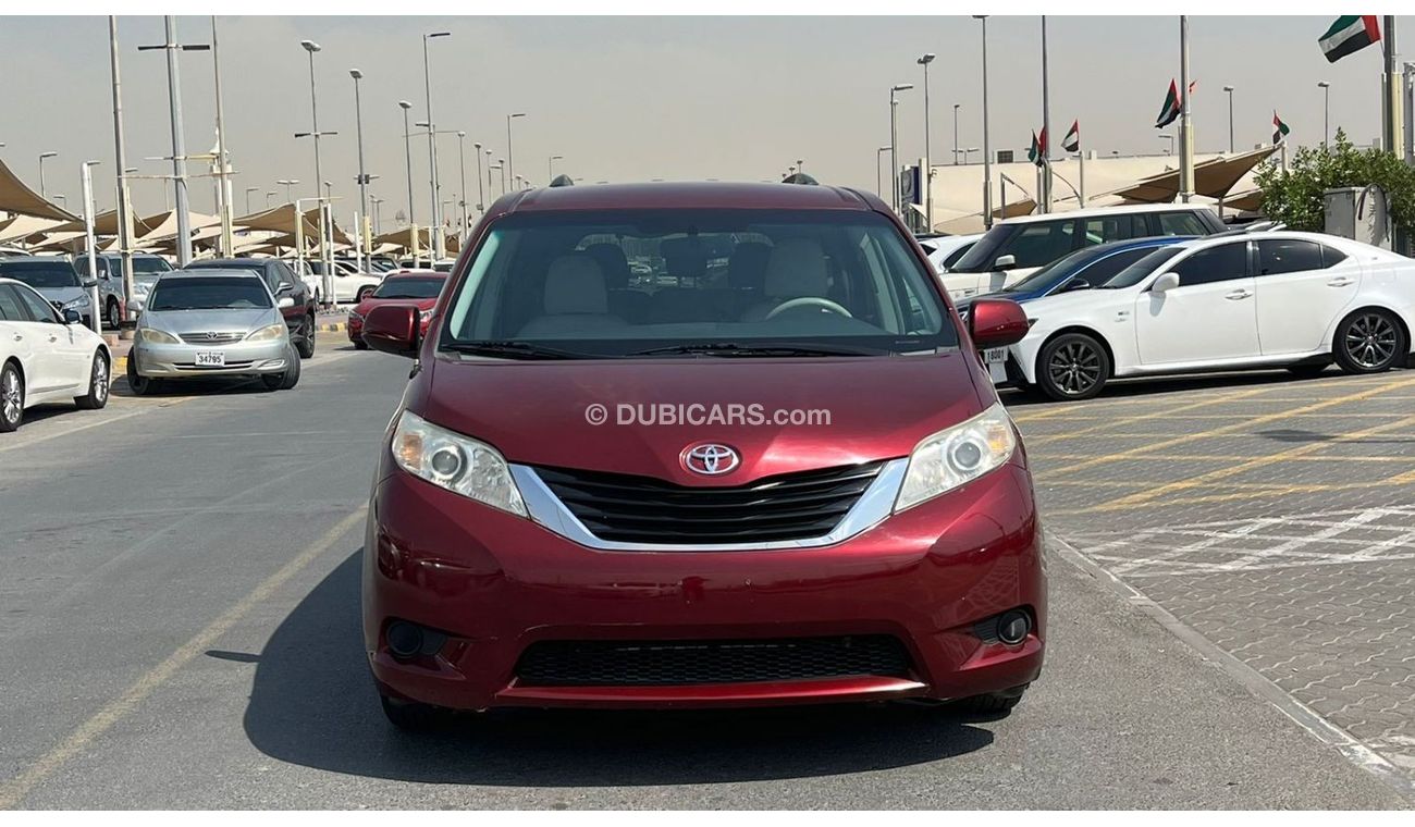 تويوتا سيينا full option