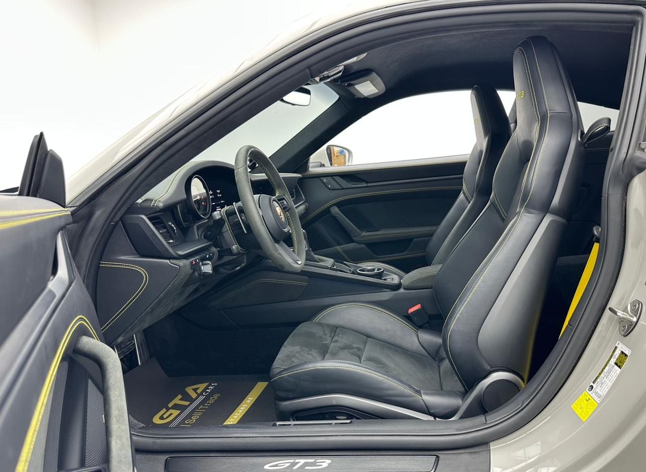 بورش 911 2022 Porsche 911 GT3, Porsche Service History, 27/11/2027 Porsche Warranty, Clean Title, Canadian