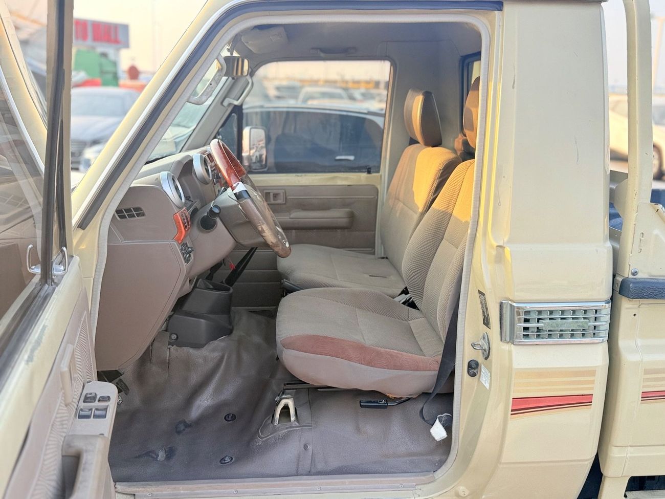 Toyota Land Cruiser Pick Up Toyota Landcuriser pickup single cabine 2016  V6 Petrol