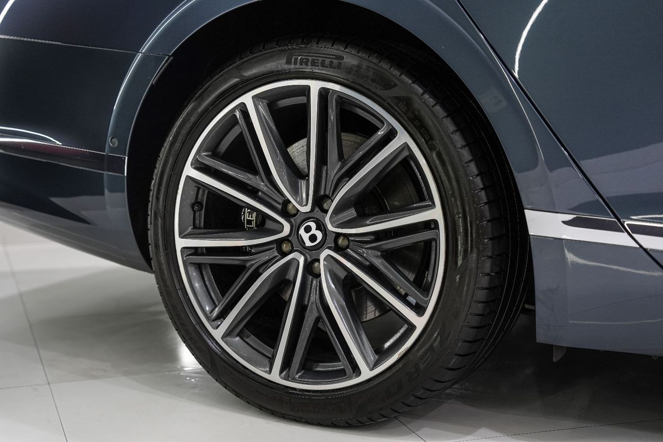 بنتلي كونتيننتال فلاينج سبر V8, Touring Specification, Picnic Tables, GCC Spec!!