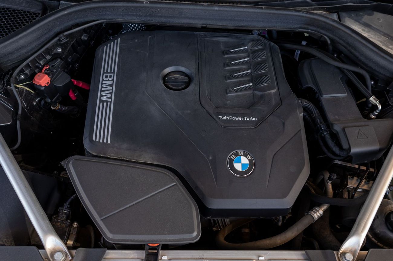 بي أم دبليو X4 xDrive 30i M Sport 2.0L