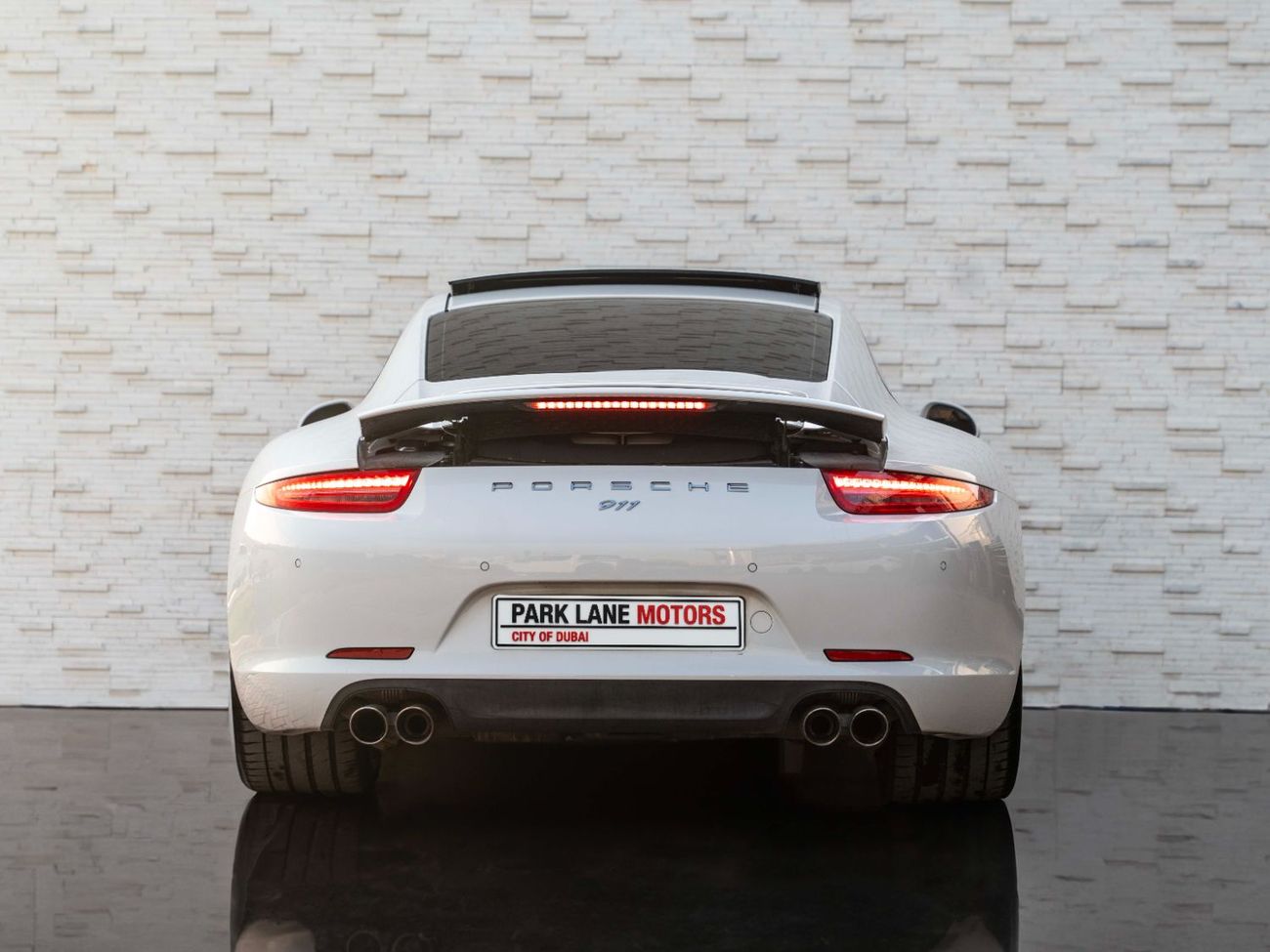 Porsche 911 Carrera S 3.8L (400 HP) Coupe