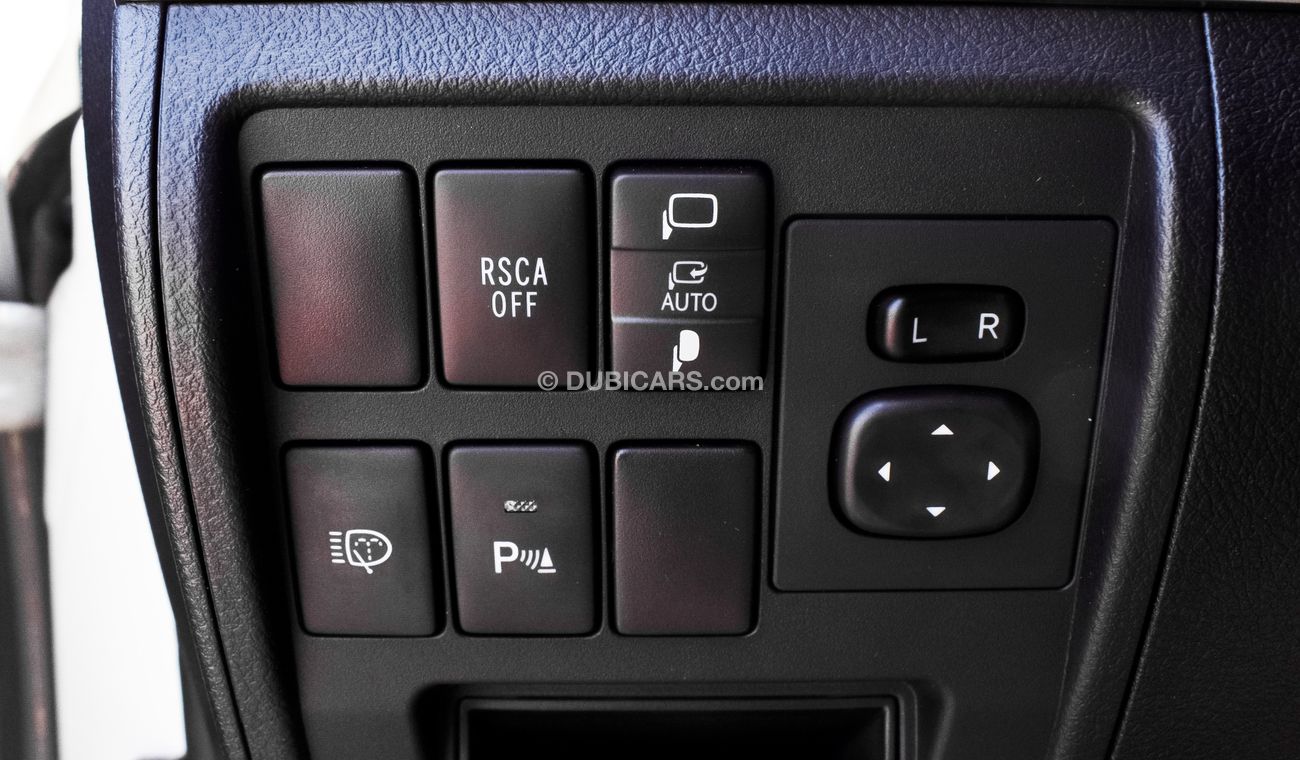 تويوتا لاند كروزر VXR