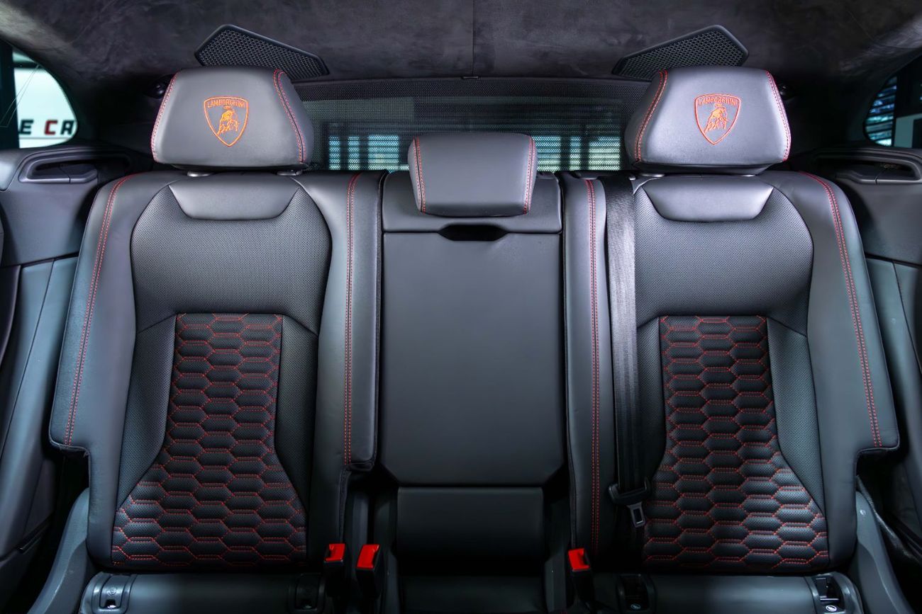 Lamborghini Urus STD 4.0T V8 Full Service History-Carbon Fiber Exterior And Interior Trim