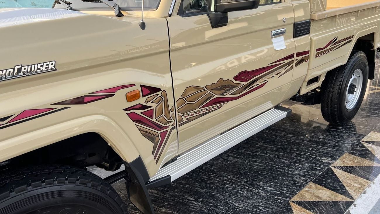 تويوتا لاند كروزر بيك آب SC 4.0L