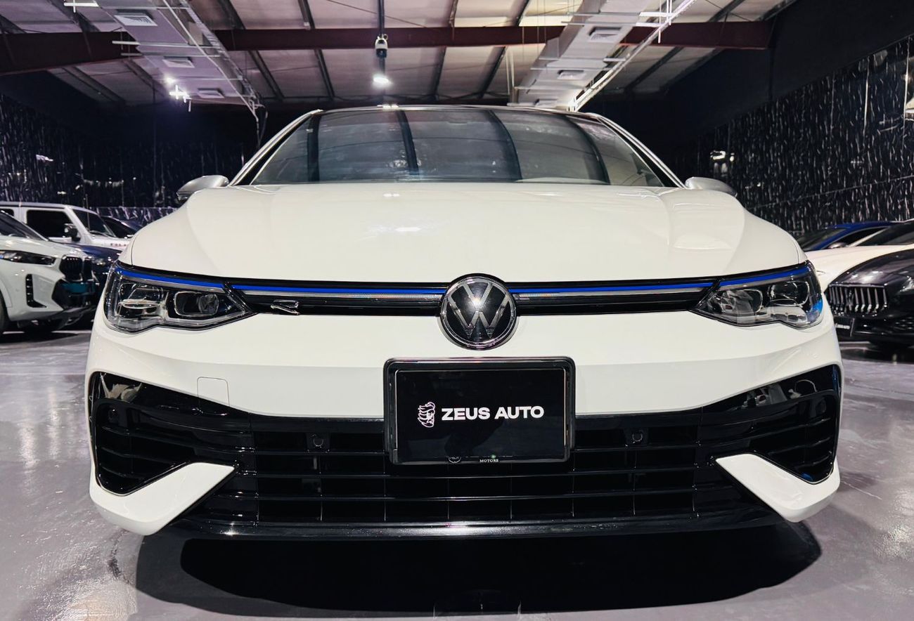 فولكس واجن جولف ار Base 2.0T 2023 Volkswagen Golf R GCC  with Ali and SONS Warranty and Service Contract (1Left) Till O