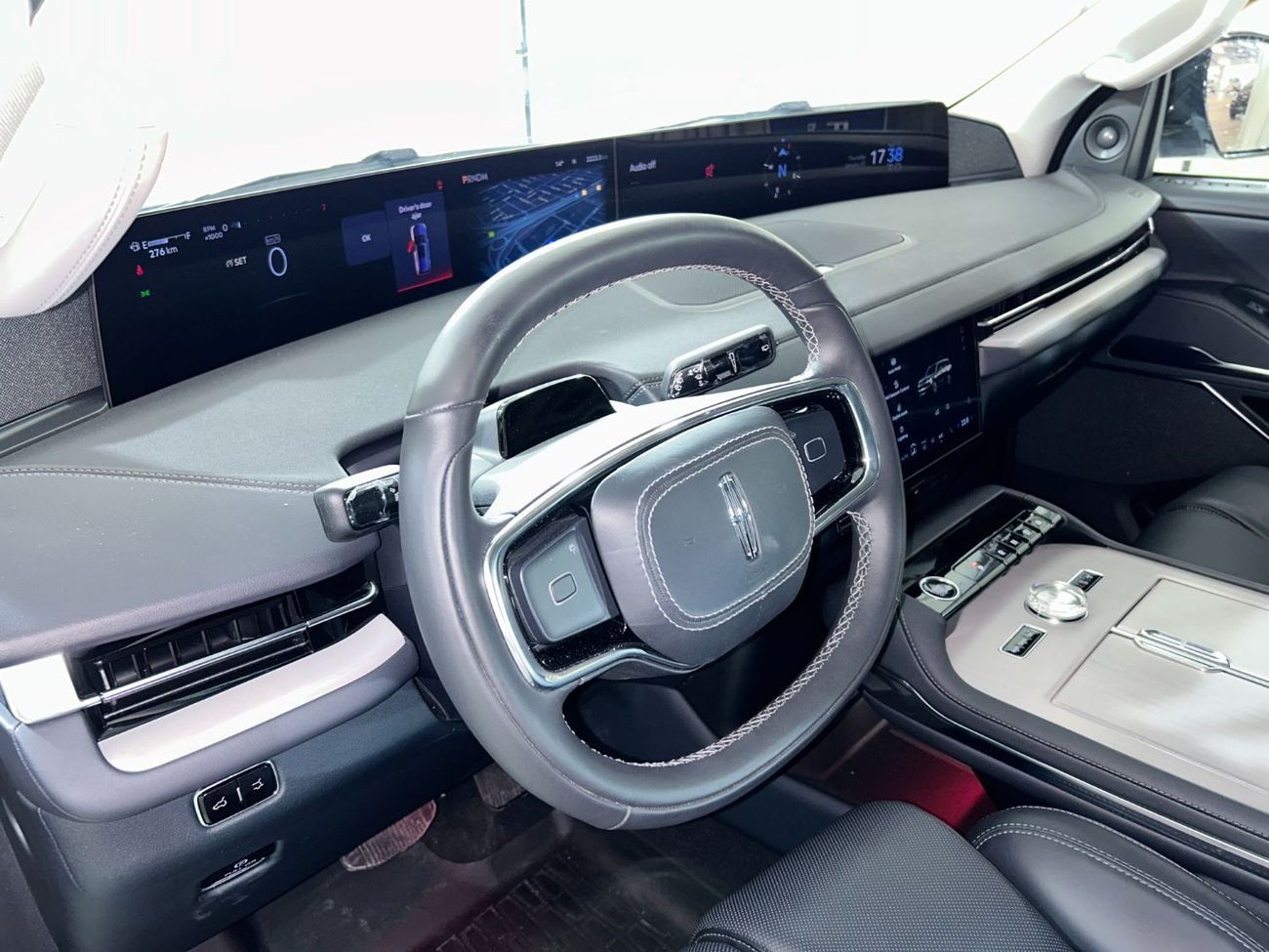 Lincoln Navigator Reserve 3.5L FOC Insurance + Registration