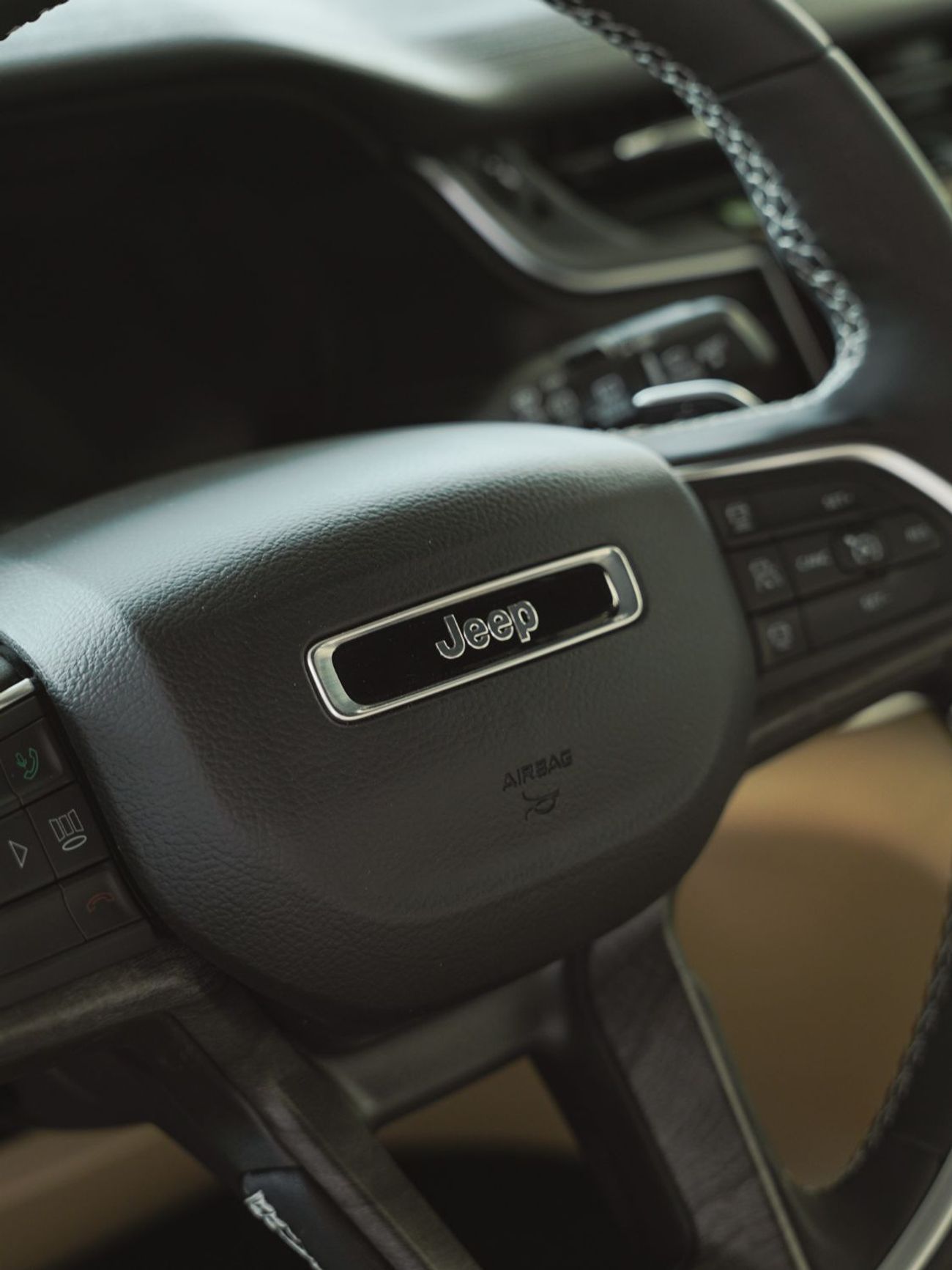 Jeep Grand Cherokee Limited 3.6L Limited Plus 3.6L 2 Years Free Service - 5 Years Warranty @ Official Dealer - EMI 2,800