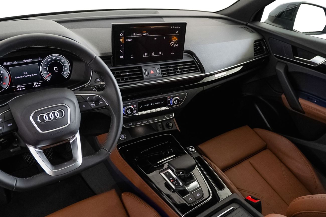 Audi Q5 45 TFSI Quattro S Line 2.0L (252 HP)