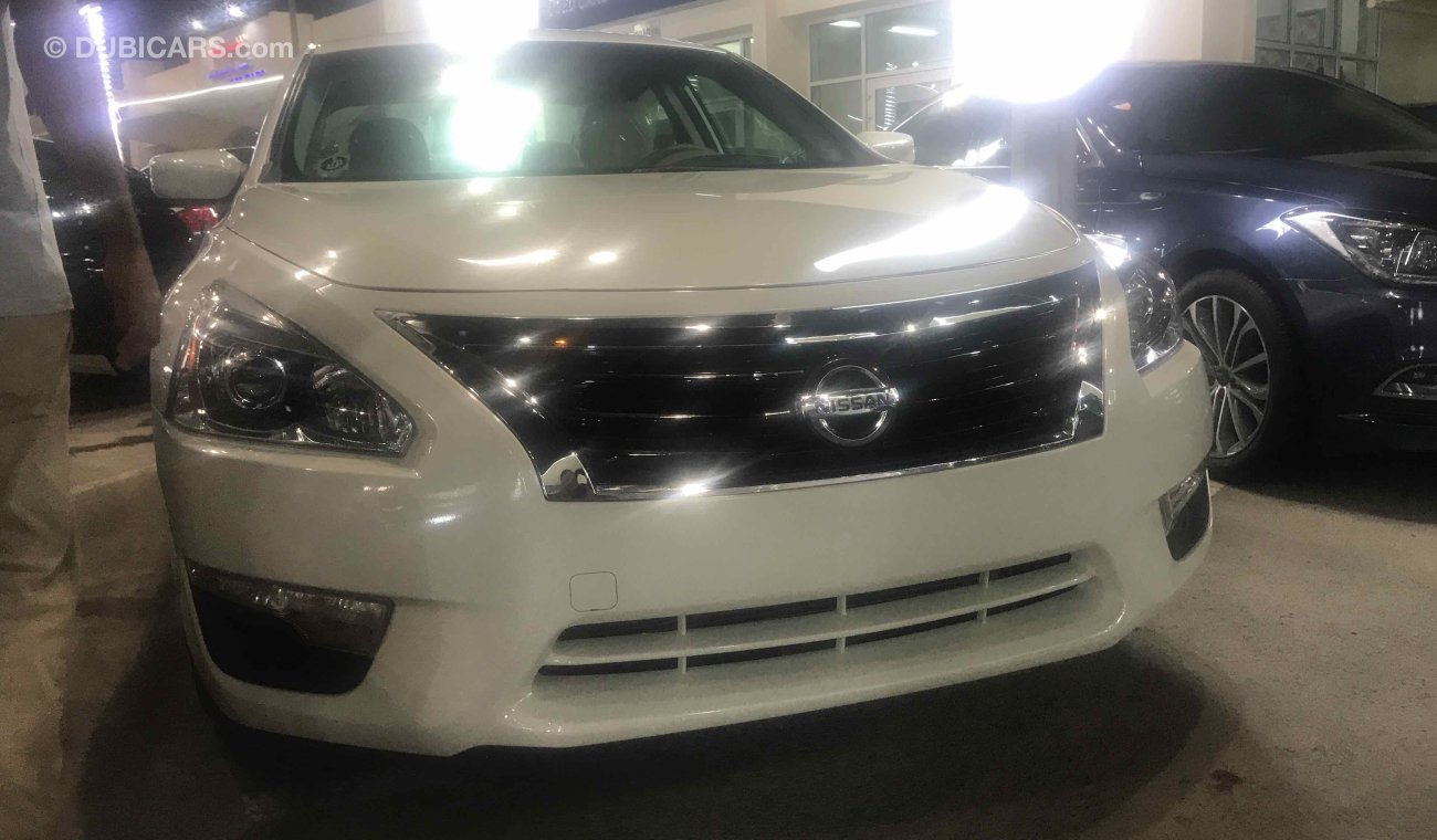 Nissan Altima بيع او مبادله