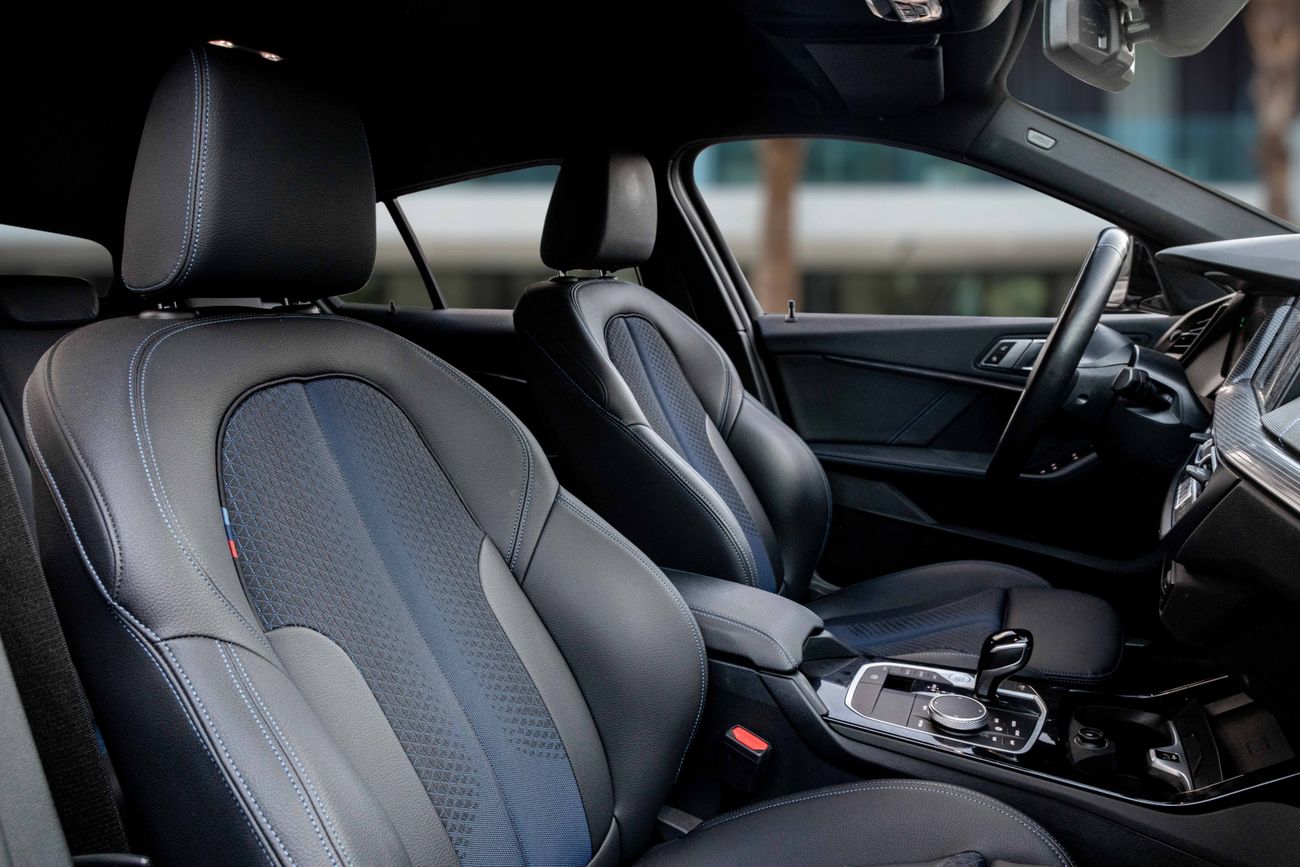 بي أم دبليو 118 118i M-Kit | 1,861 P.M | 0% Downpayment | Impeccable Condition!