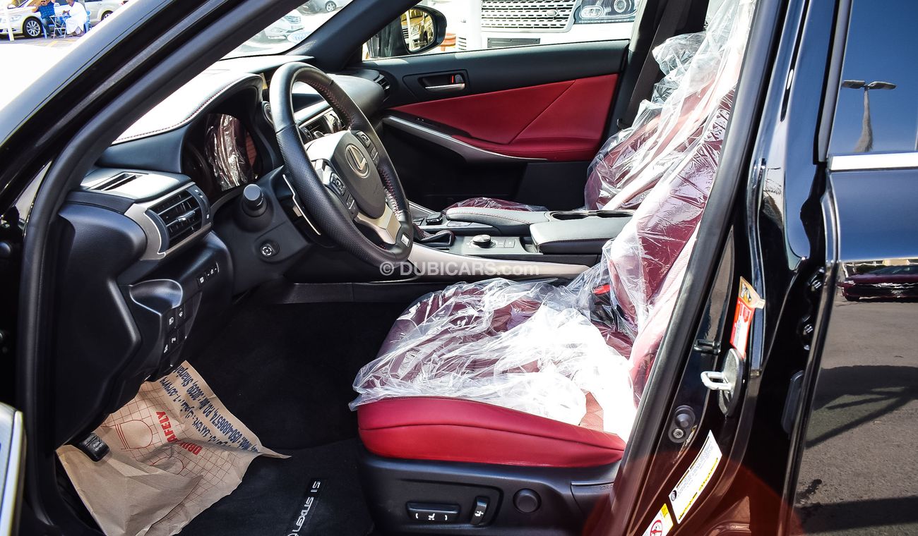 لكزس ISF السعر شامل الضريبه تسهيلات بنكيه الدفعه الاولى بعد ثلاث شهور ضمان مكينه ولكير من المعرض