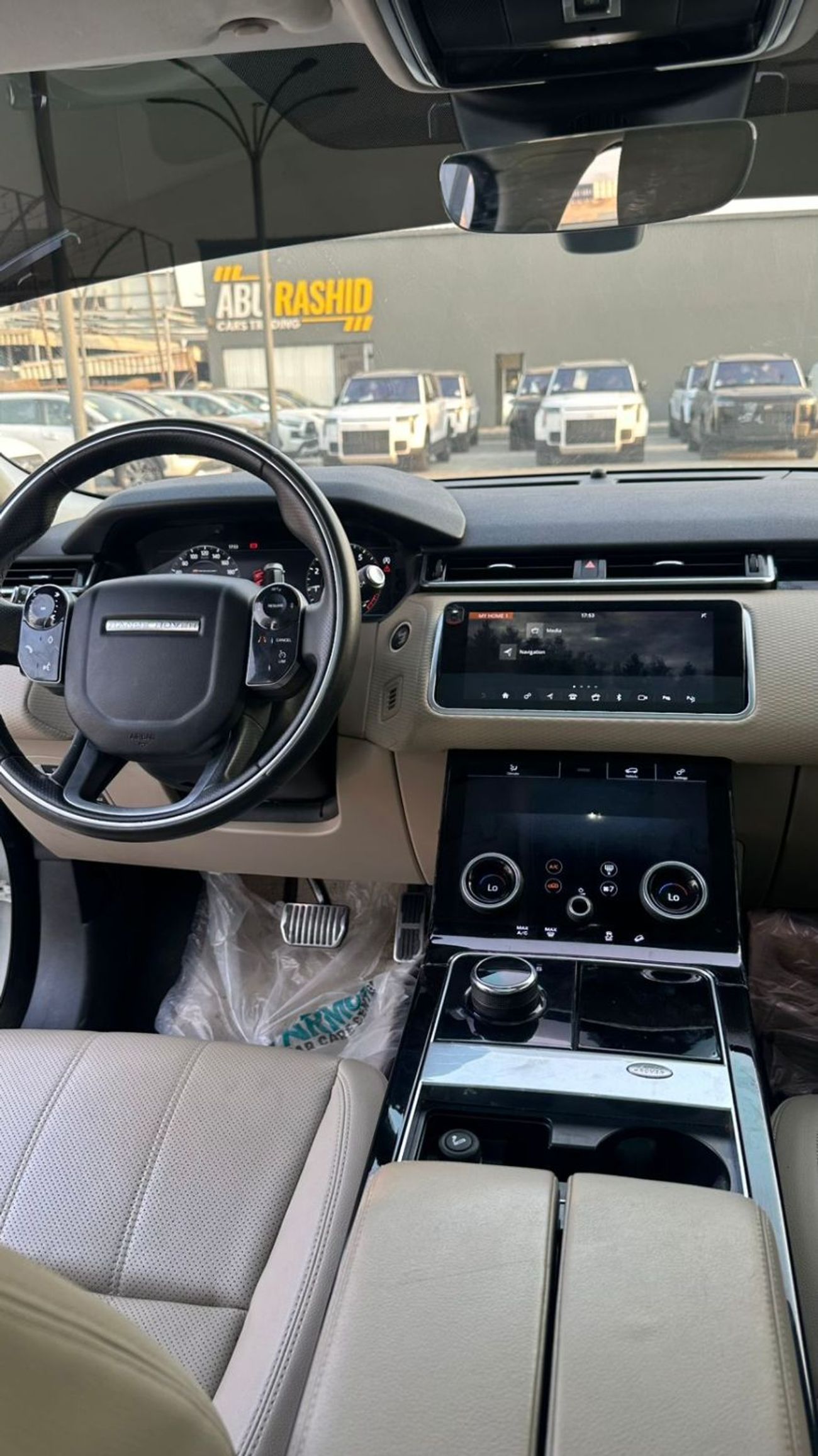 لاند روفر رينج روفر فيلار P250 2.0L (246 HP)