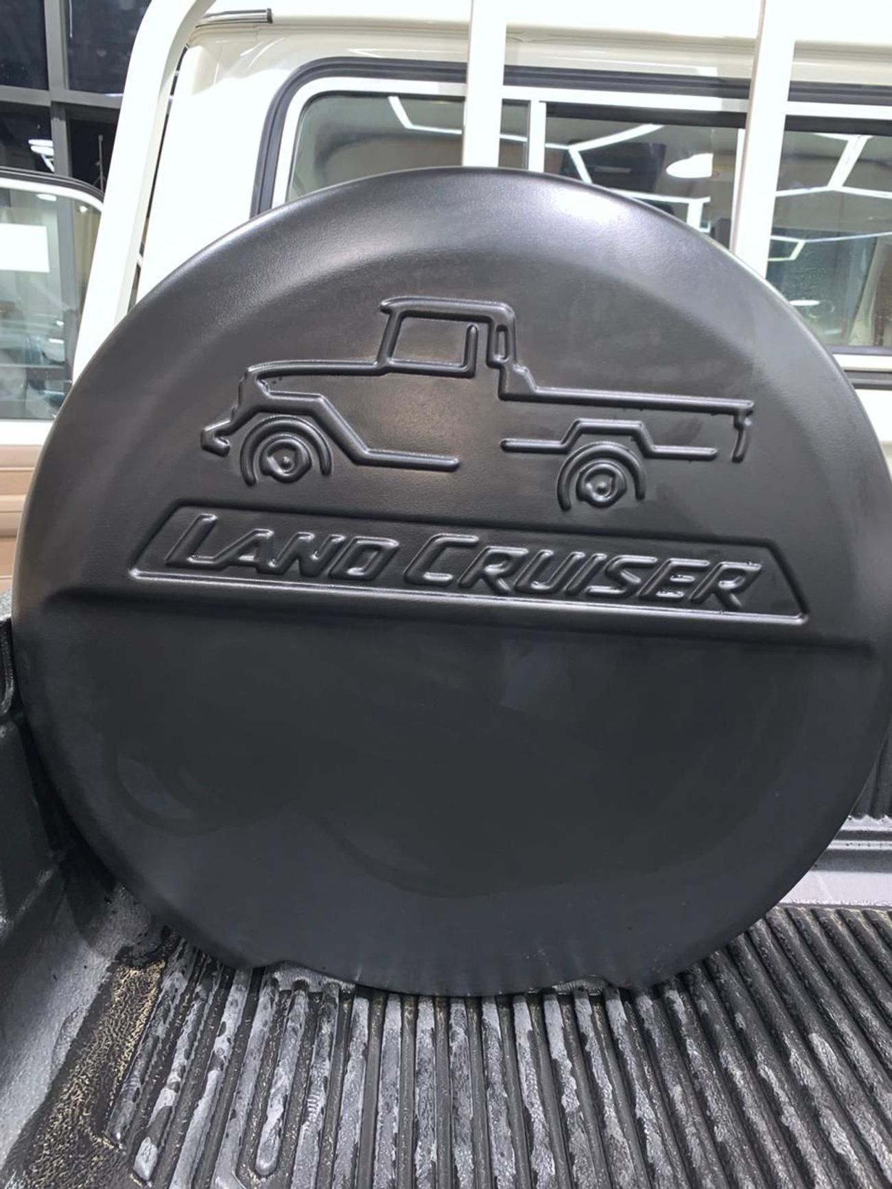 تويوتا لاند كروزر بيك آب LX 2.8L  DIESEL SINGLE CABIN