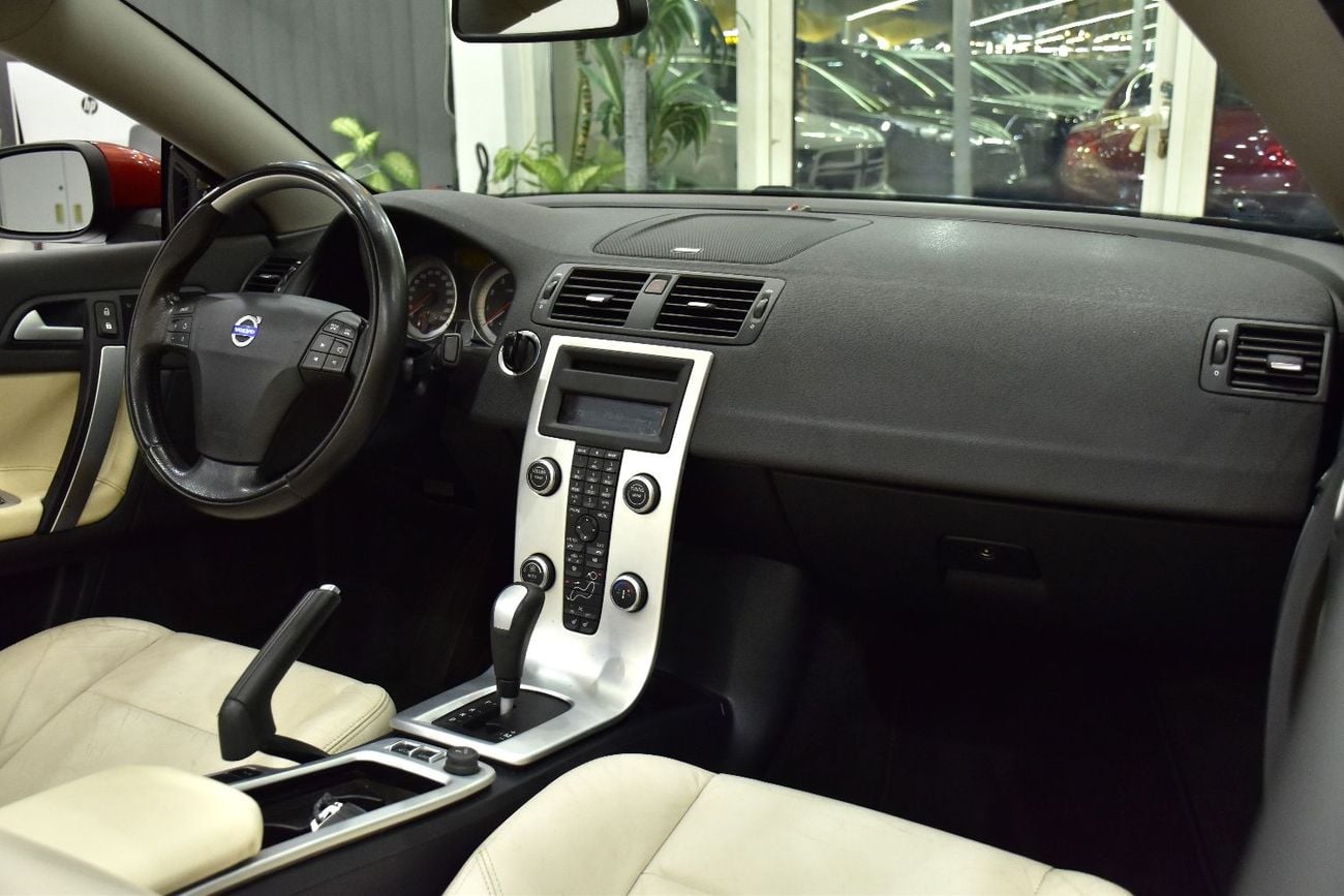 فولفو C70 EXCELLENT DEAL for our Volvo C70 T5 ( 2011 Model ) in Red Color GCC Specs