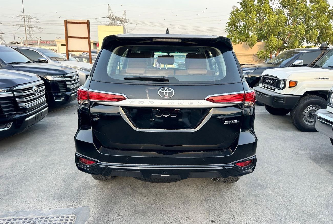 Toyota Fortuner TOYOTA FORTUNER 2.7L Digital AC 2025 (EXPORT ONLY)