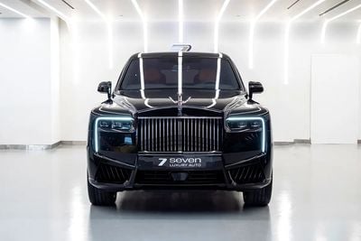 رولز رويس كولينان BLACK BADGE | GCC Specs | VIP SEATS | With Warranty and Service Contract