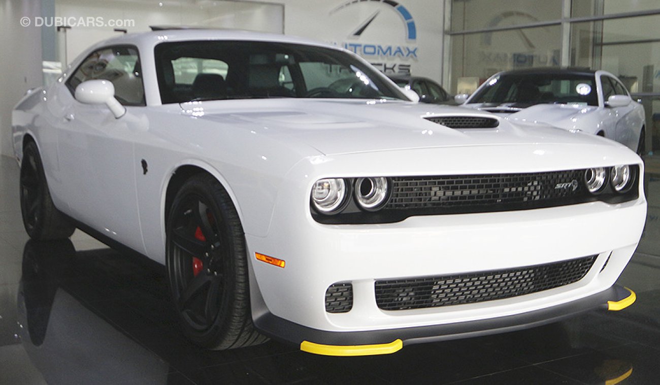 دودج تشالينجر Hellcat SRT, 6.2L, V8, 0 km with 3Yrs or 100K km Warranty