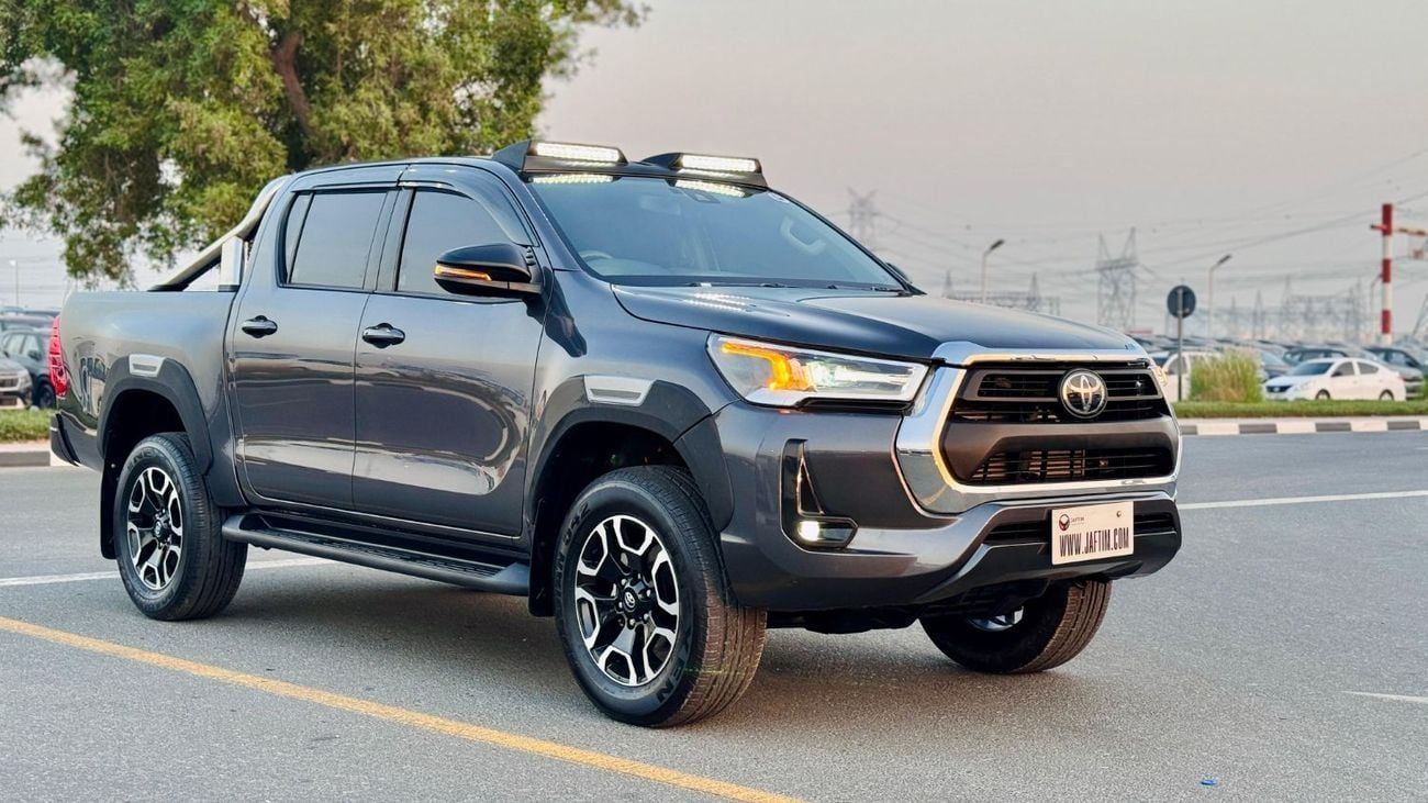 تويوتا هيلوكس HYBRID SPORTS | LOW MILEAGE | RHD