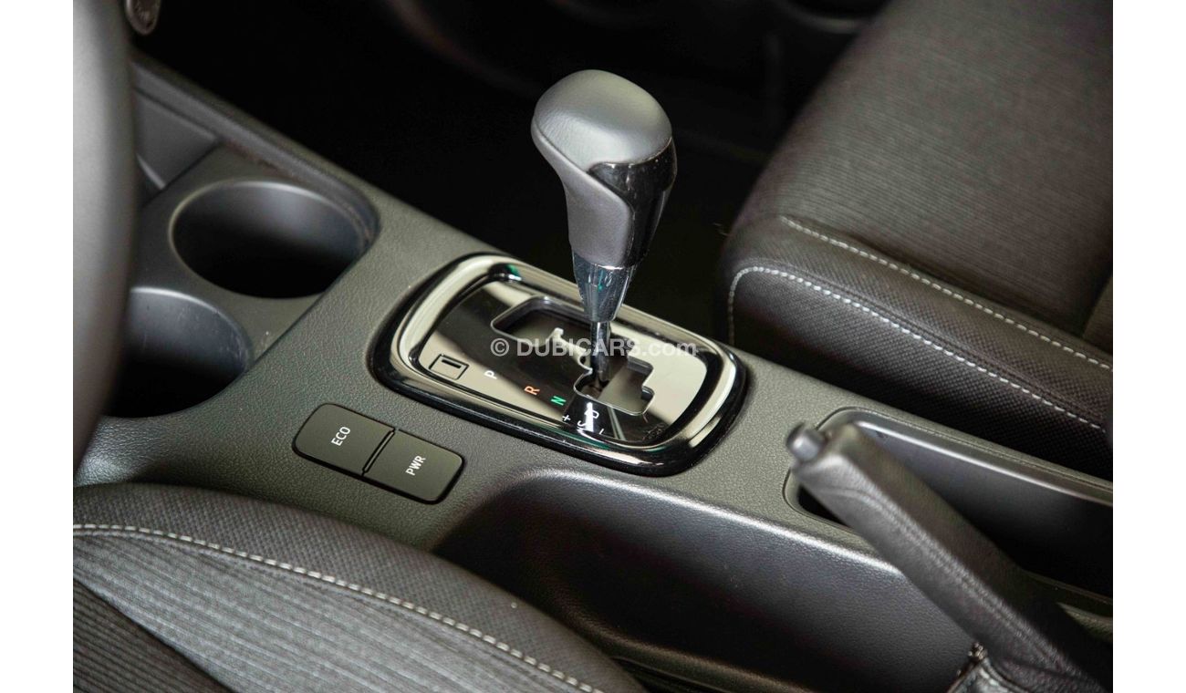 تويوتا هيلوكس Get 2023 Toyota Hilux 4x4 DC 4.0 AD HI SR5 P A/T - Export Only