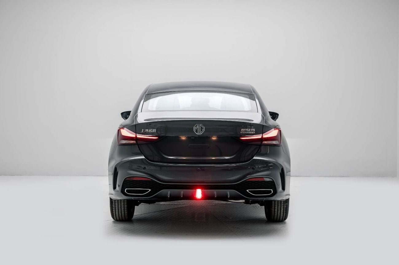أم جي 5 LUXURY 1.5L - GREY INSIDE BLACK | EXPORT ONLY