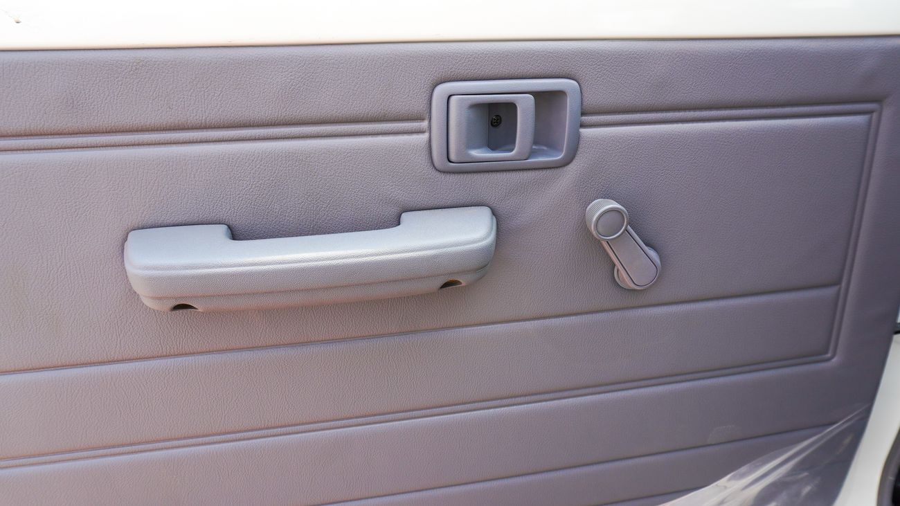 Toyota Land Cruiser Pick Up 4.2L Diesel M/T