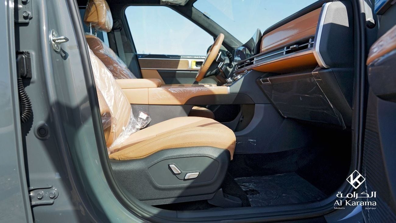هيونداي سانتا في SMART 2.0T - Petrol Engine - 5 Seater SUV with Leather Seats - Rear Camera - 20" Alloy Wheels - 12.3