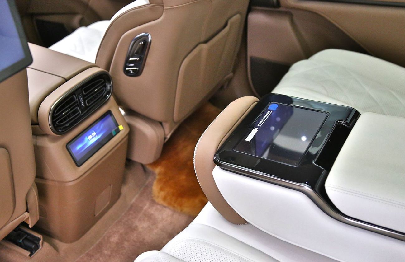 يانغوانغ U8 2025 YangWang Premium Edition (Local registration)