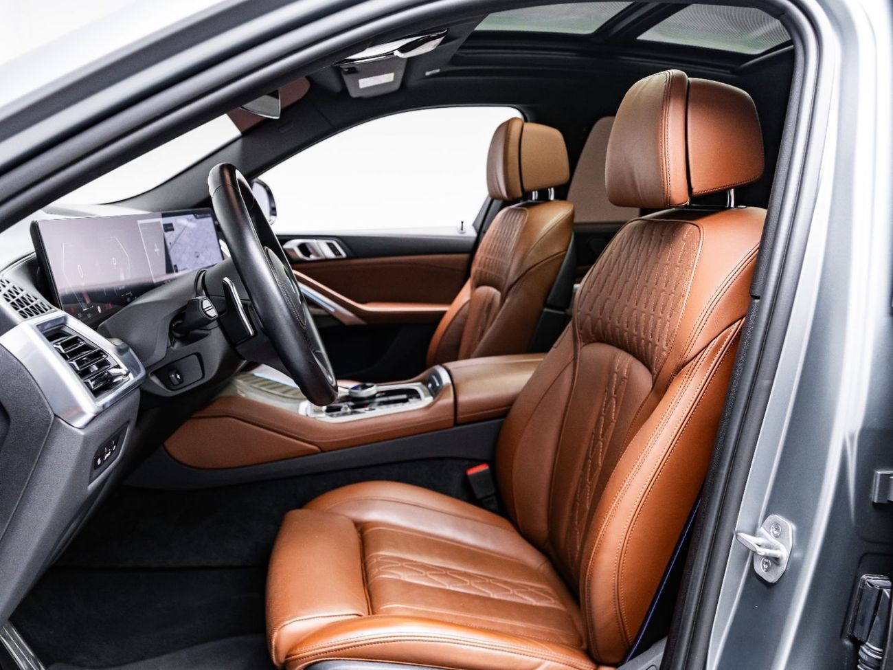 BMW X6 40i M Sport 3.0L 2024 BMW X6 xDrive40i, 2028 BMW Warranty + Service Contract, Low KMs, GCC