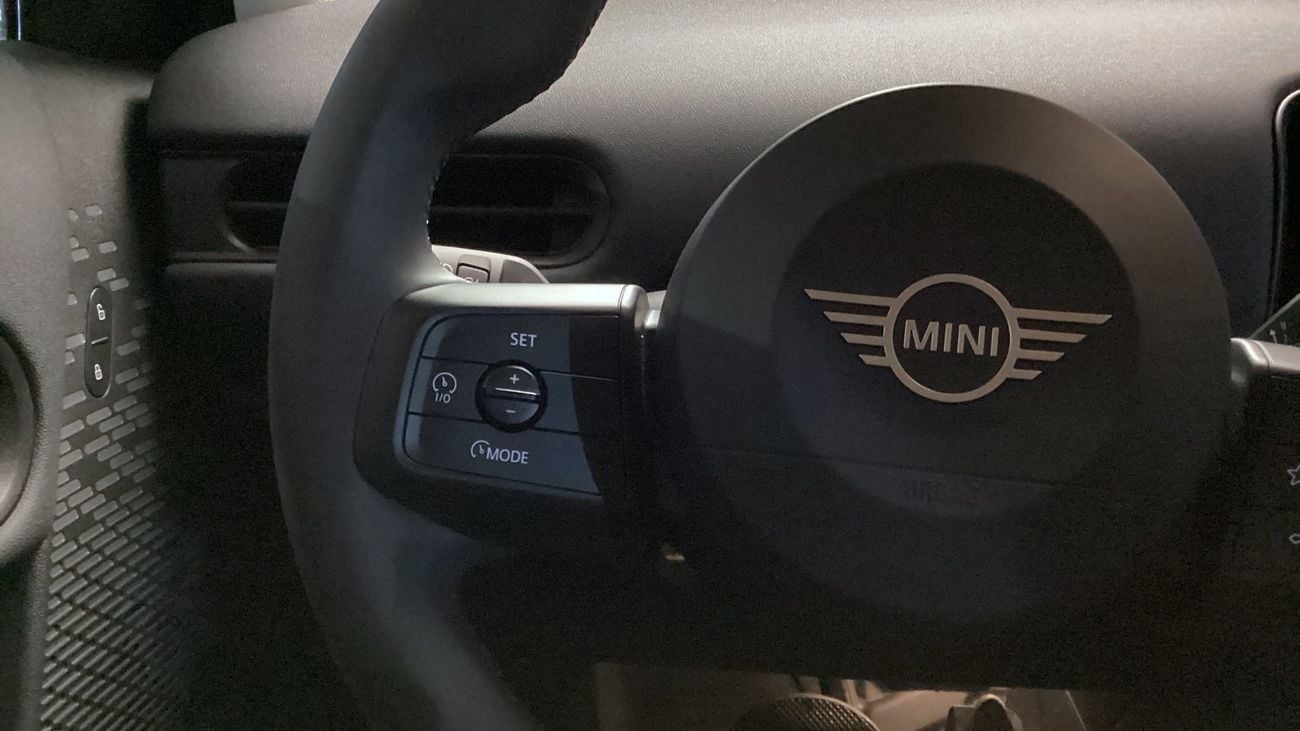 Mini Cooper 1.5 COOPER C ESSENTIAL | Guaranteed Warranty | 0 Down Payment