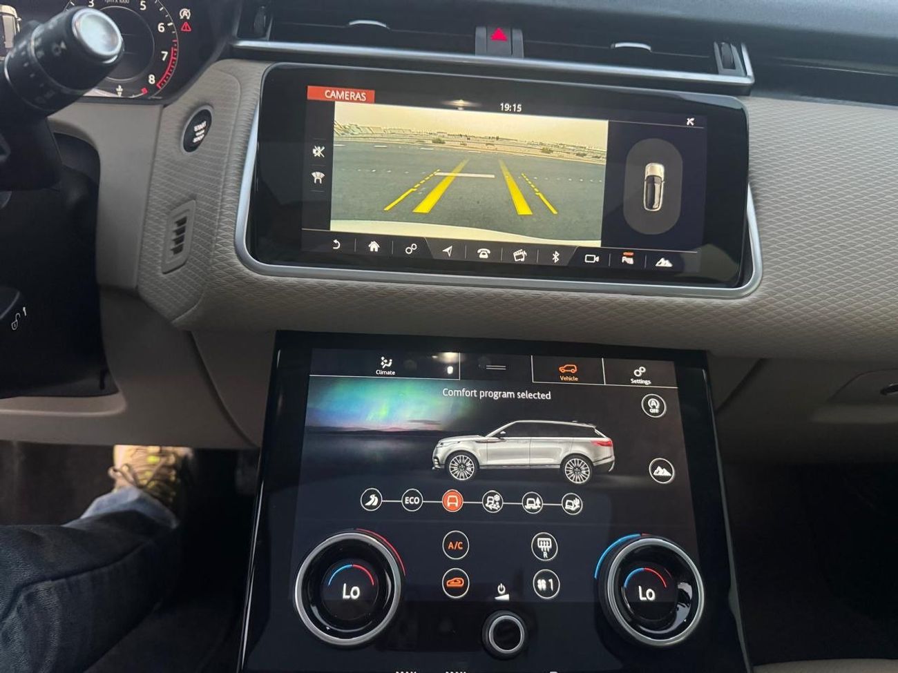 Land Rover Range Rover Velar Land Rover Range Rover Velar R-Dynamic,GCC 2020 Full service history