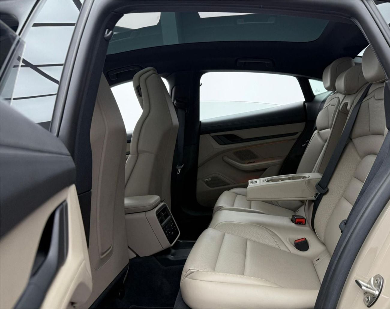 Porsche Taycan 2021 Porsche Taycan 4S, Porsche Battery Warranty+Full Service History, GCC Specs
