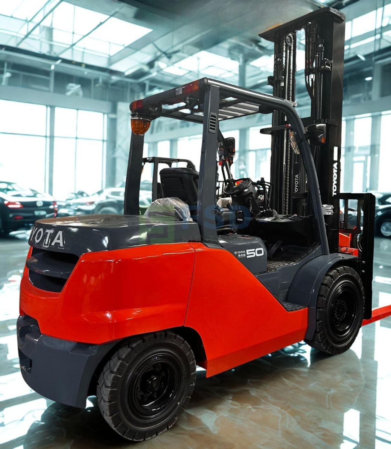 Toyota Fork lift TOYOTA 5 TON 2 STAGE DIESEL FORKLIFT TRUCK MODEL 8FD50N. (Export Only)
