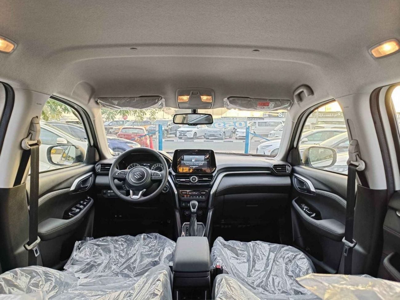 Suzuki Grand Vitara GLX / HYBRID / DOUBLE TONE / 1.5L V4 / "9" DISPLAY / 360* CAMERA / HEADUP DISPLAY (CODE # GVHB4X2F)