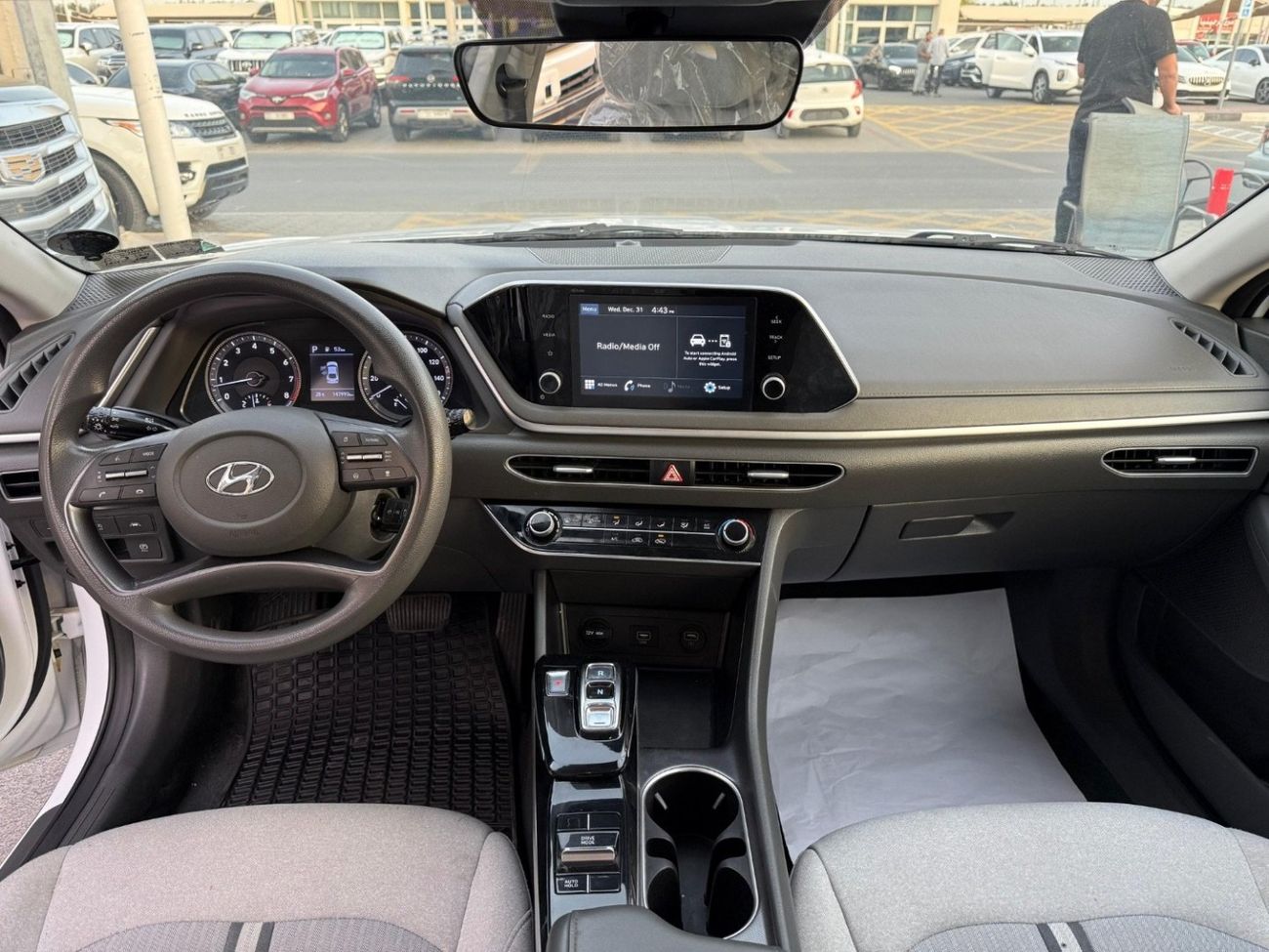 Hyundai Sonata Base 2.5L