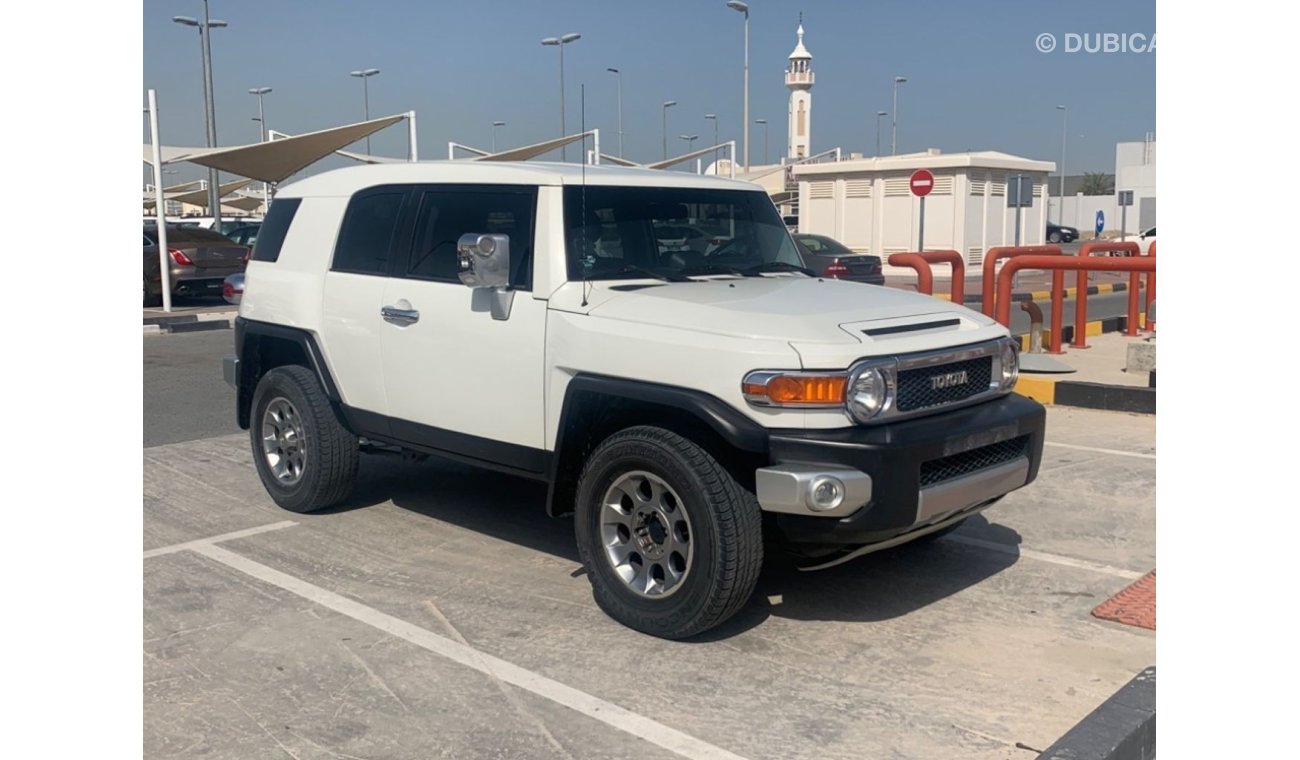 Toyota FJ Cruiser Toyota FJ cruiser  2011