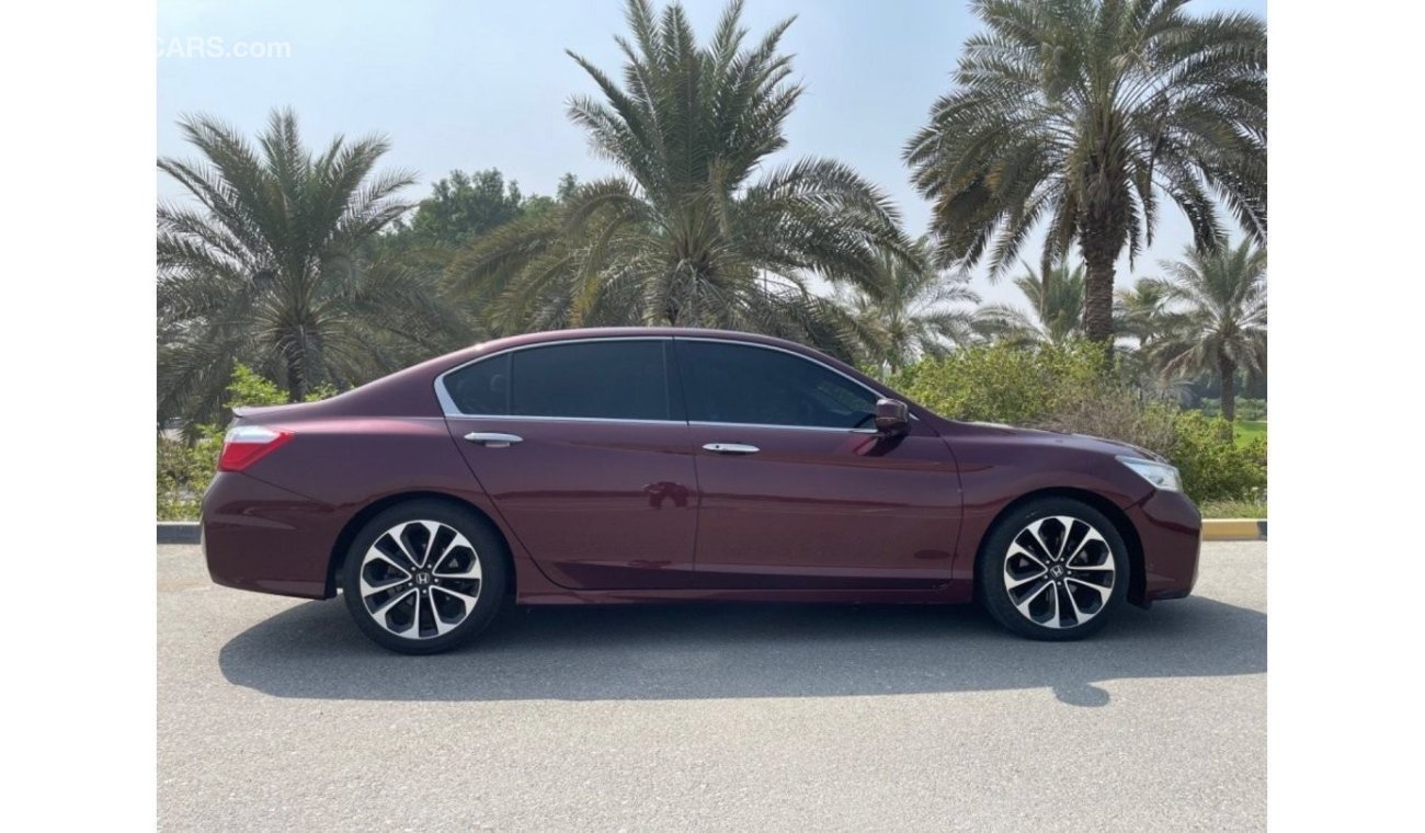 هوندا أكورد Honda Accord model 2016 GCC  Cruise Cruise control  Very Very good condition - AED 50,000 KM 137.000