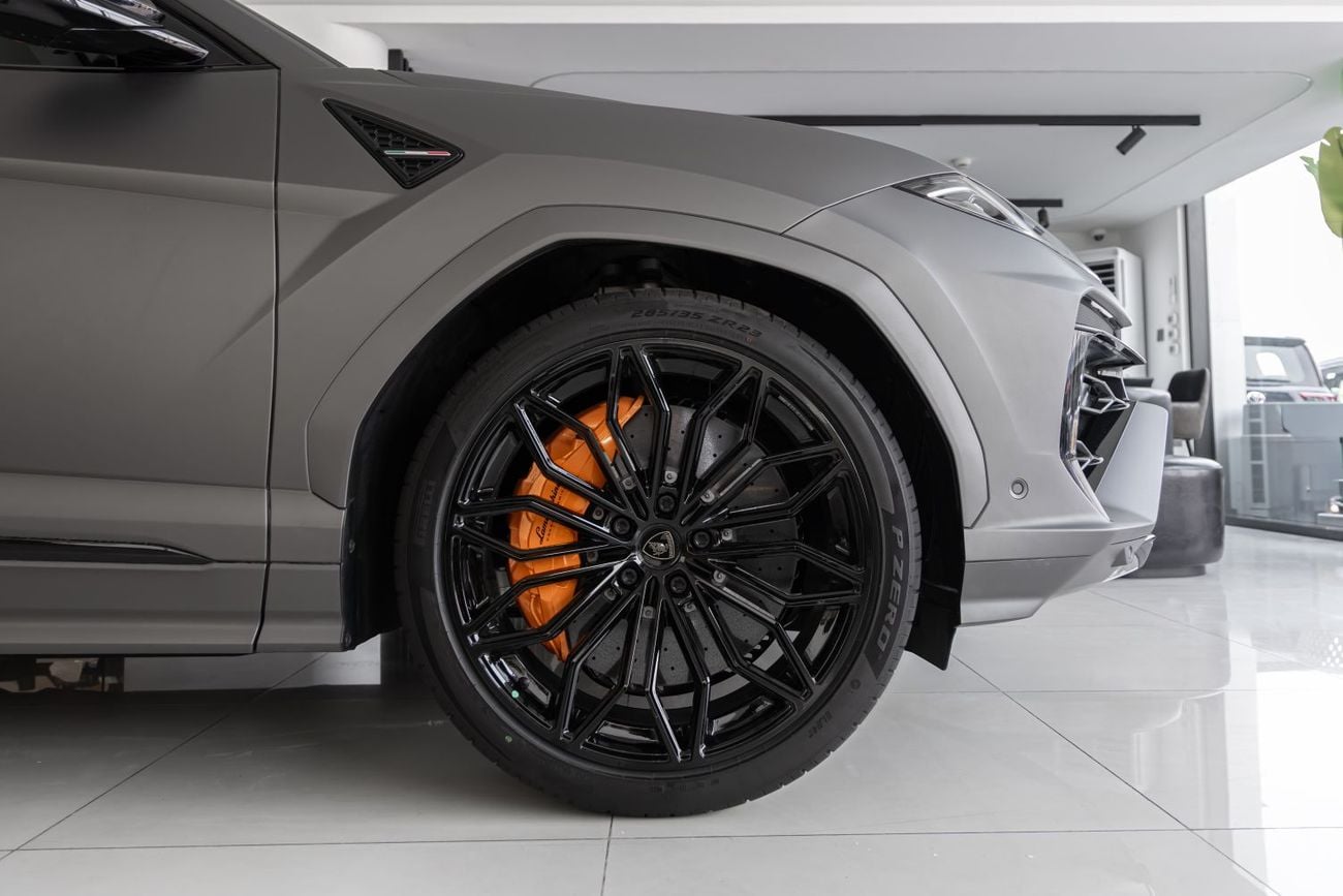 لامبورغيني اوروس SE Lamborghini Urus SE | 2026 | V8 4.0L Twin Turbo 800HP | SUV PHEV | 0KM