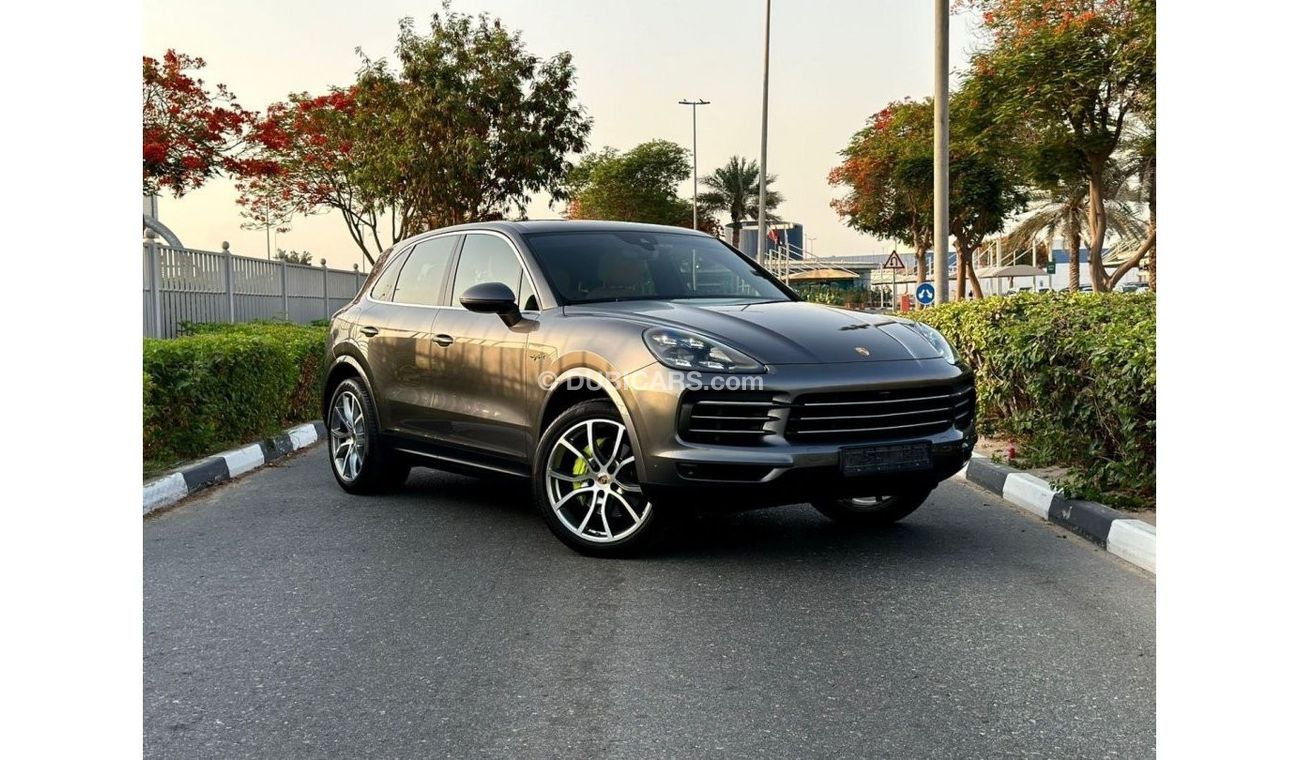 Porsche Cayenne PORSCHE Cayenne e-hybrid MODEL 2019 GCC
