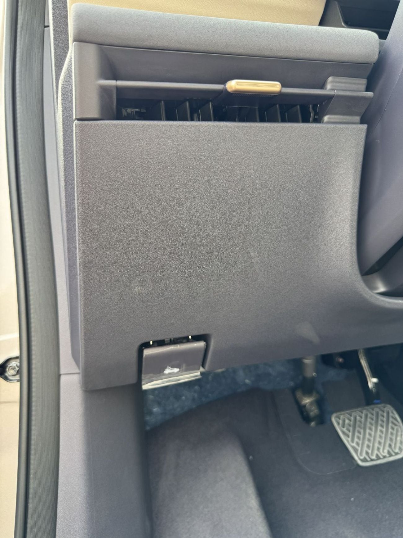 Nissan N6 Nissan N6 180 Max 2025 – Plug-in Hybrid