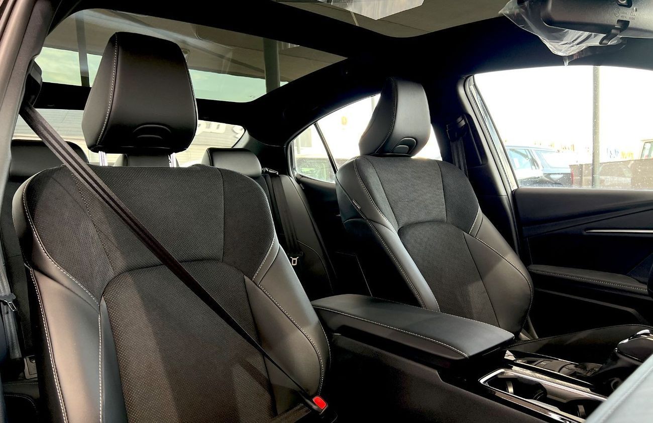 Toyota Camry Sport 2025 Hybrid 2.0L - Price for export