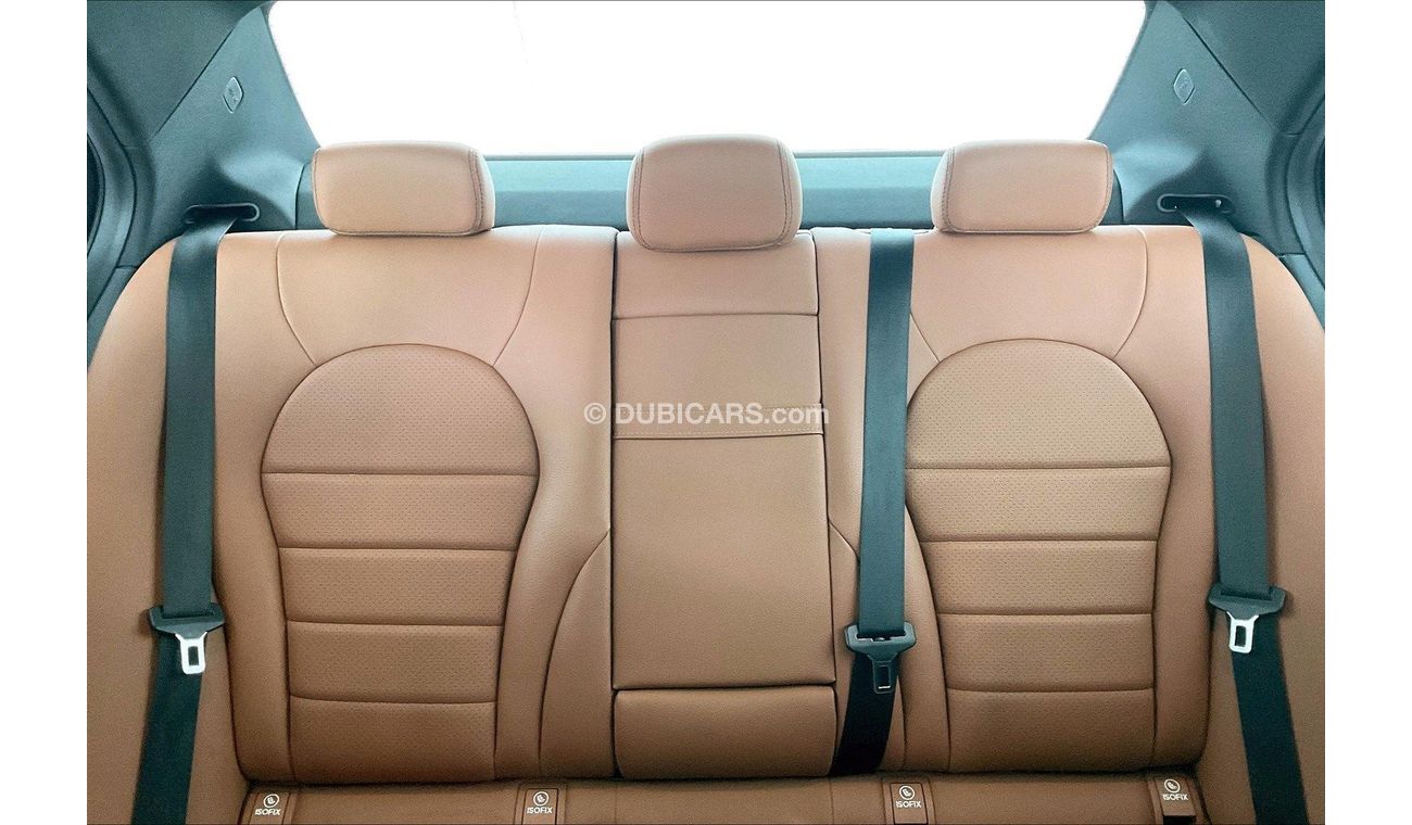 Mercedes Benz C200 Premium (AMG Line)