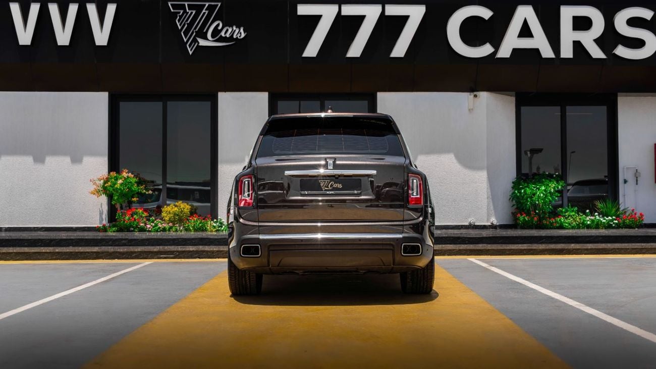Rolls Royce Cullinan STD 2023 GCC 4 SEATS VIP DEALER WARRANTY AND SERVICES