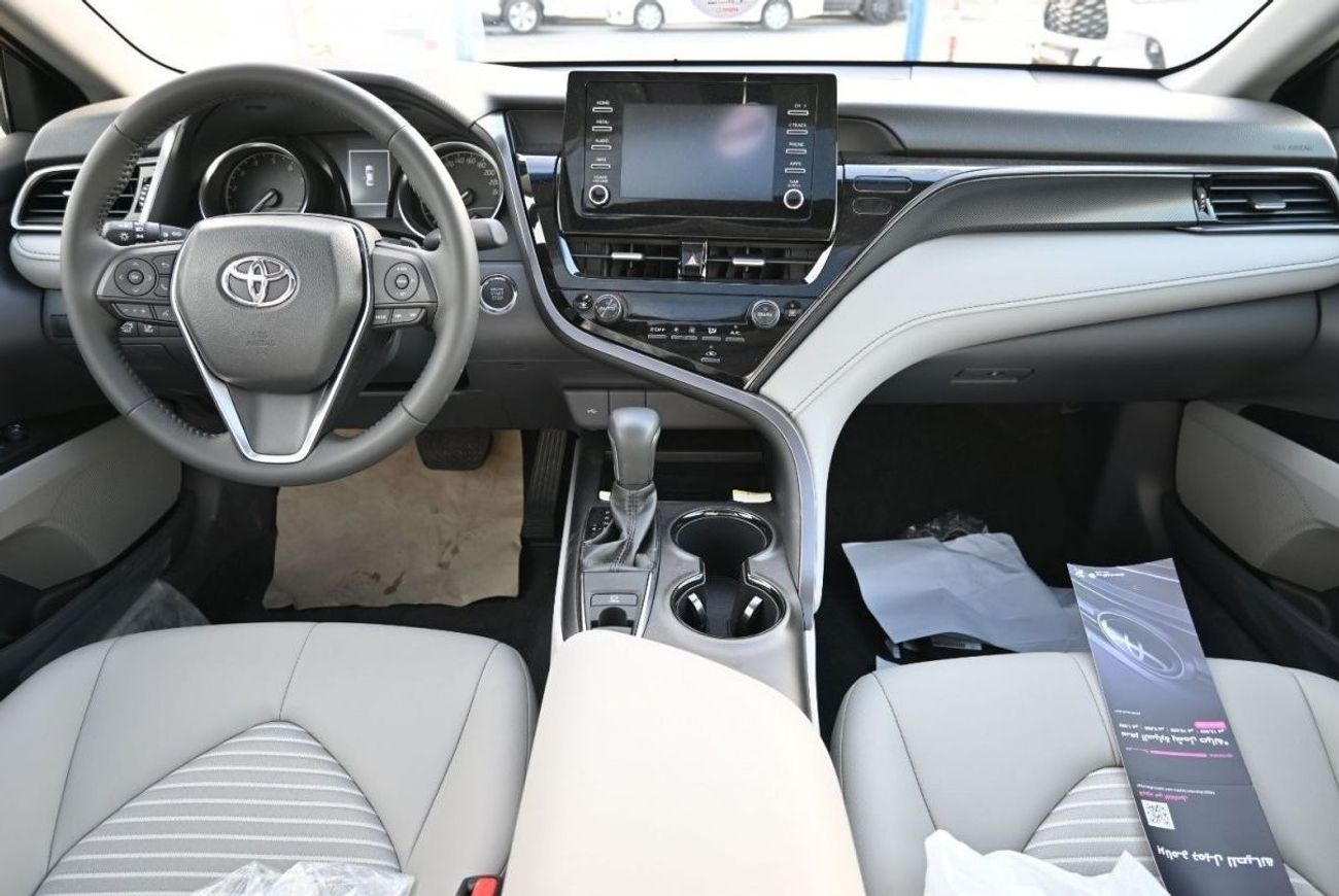 Toyota Camry Toyota Camry SE 2.5L Petrol, Sedan, FWD, 4 Doors, Cruise Control, Sunroof, Driver Electric Seats, Le