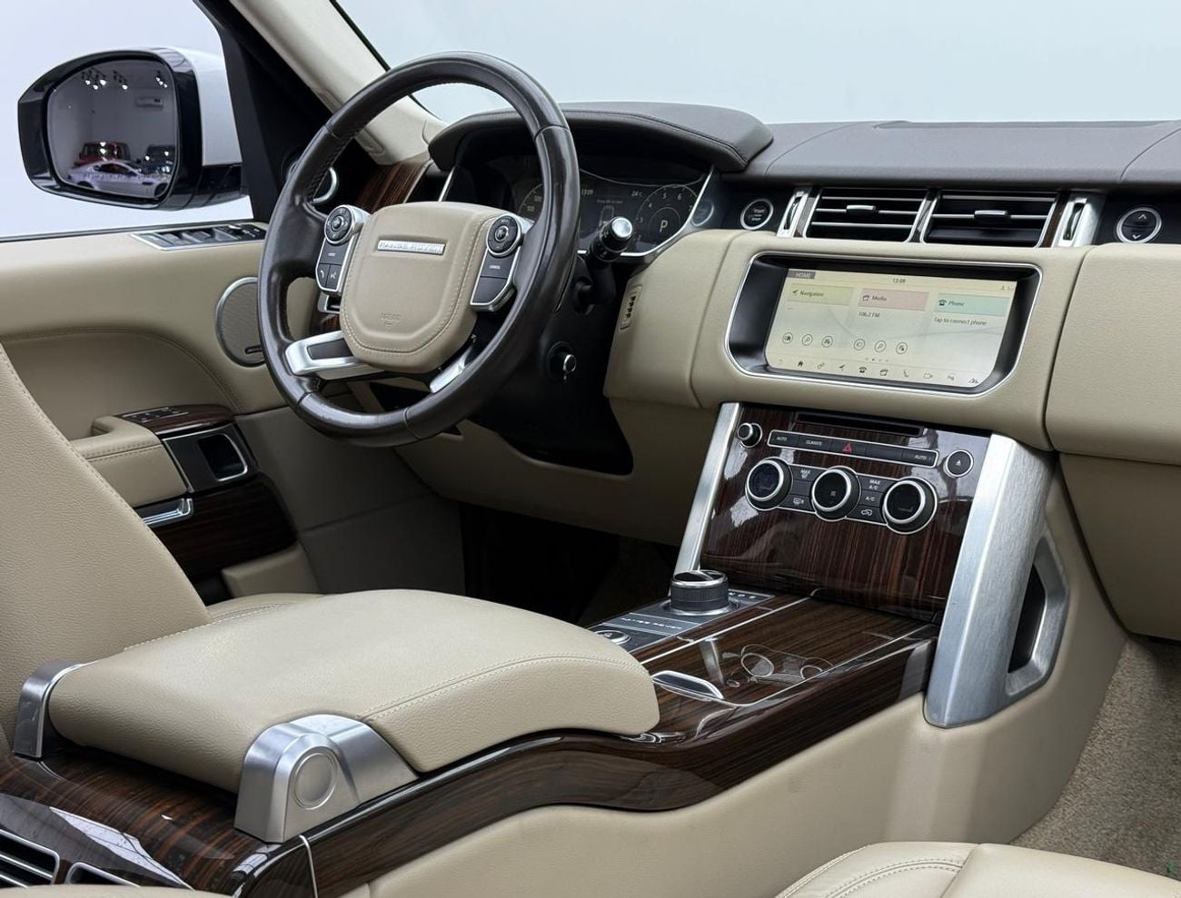 لاند روفر رينج روفر 2017 Range Rover Vogue HSE, Range Rover Full Service History, Excellent Condition, GCC